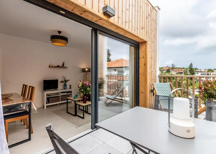 Moderne Avec Terrasse Et Parking A - 4 Pers. - Fr-1-239-1152 Appartement Anglet