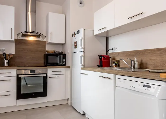 Moderne Avec Terrasse Et Parking A - 4 Pers. - Fr-1-239-1152 Appartement