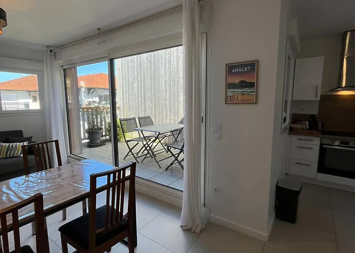 Moderne Avec Terrasse Et Parking A - 4 Pers. - Fr-1-239-1152 Appartement Anglet