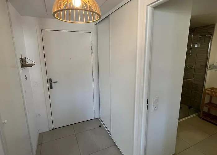 Appartement Moderne Avec Terrasse Et Parking A - 4 Pers. - Fr-1-239-1152